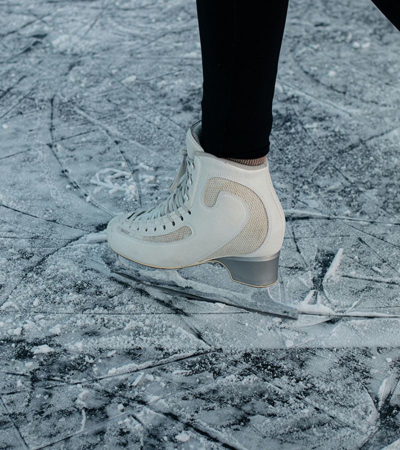 Někdo to rád na bruslích - Věděli jste, že v Malé Úpě v nadmořské výšce 1 060 m najdete nejvýše položené přírodní kluziště u nás?